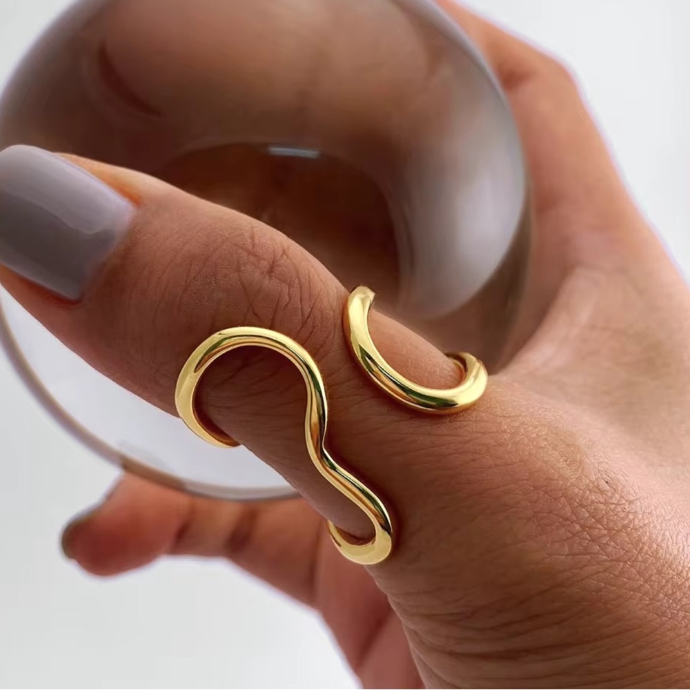 Avangarde Gold Irregular Ring - image 2